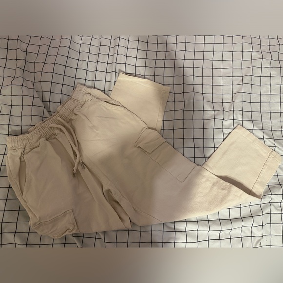 Oak & Fort Cream Coloured Cargo Pants - Picture 1 of 3